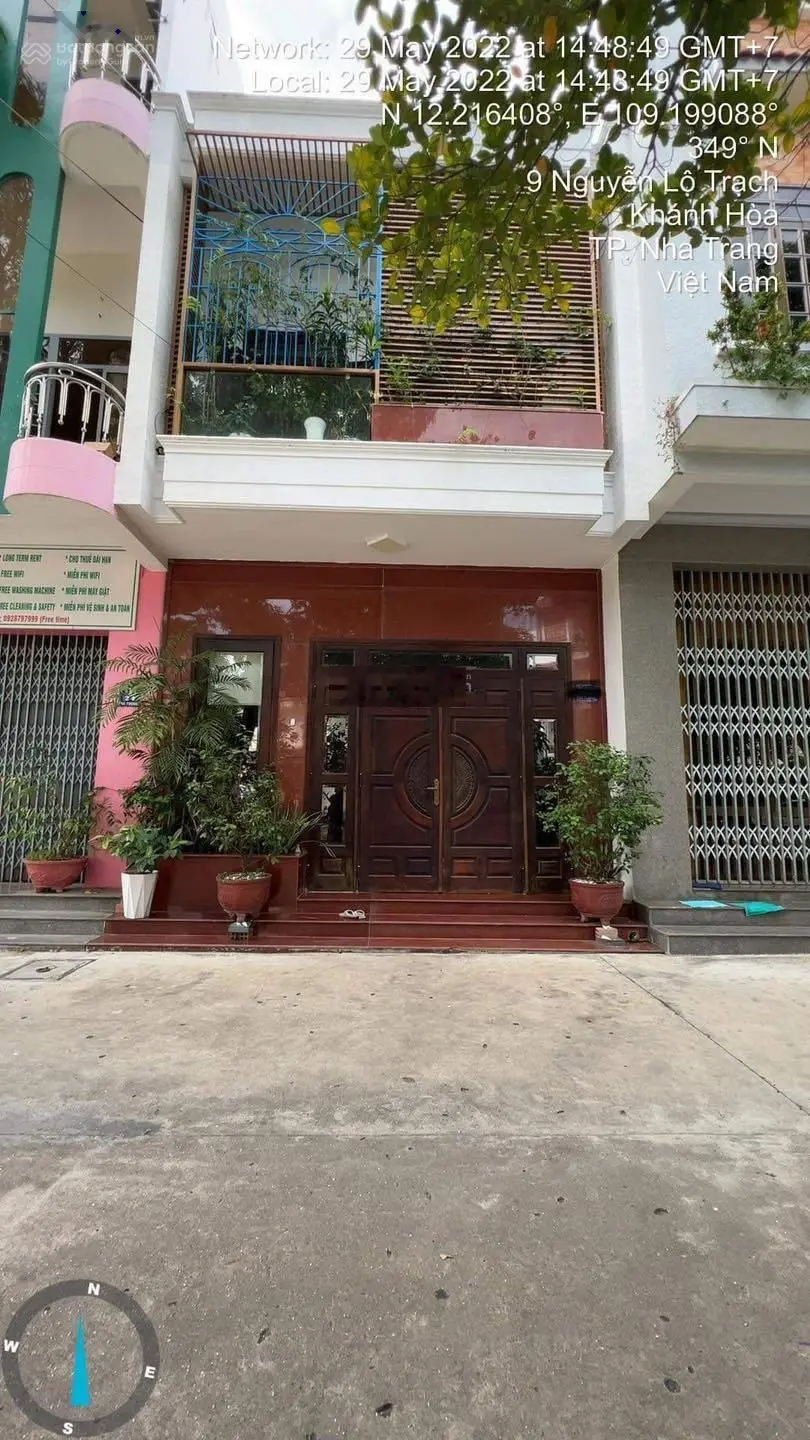 Cần bán nhà phố 2 tầng mặt tiền công viên gần biển, cạnh cafe Highland Dã Tượng, TP. Nha Trang