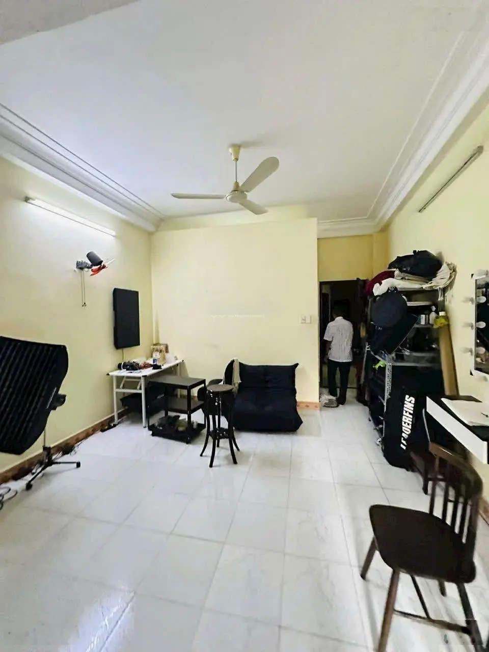 Gấp bán - siêu phẩm Bình Thạnh - ô tô vào nhà - dòng tiền KD 30 triệu/th - gần 120m2 - 5 tầng BTCT