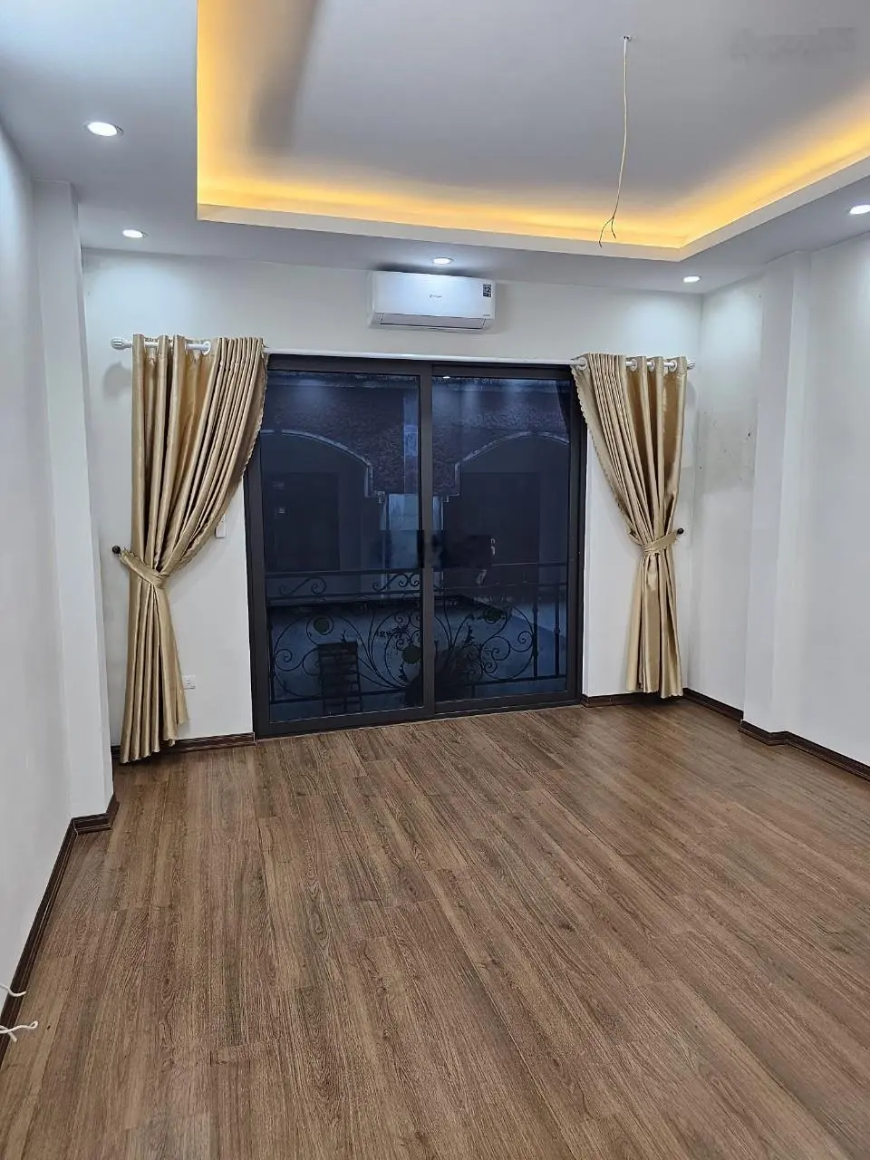 Ngõ thông - kinh doanh vp - làng nghề vạn phúc hà đông - thoáng trước, mát sau- nhiều tiện ích
