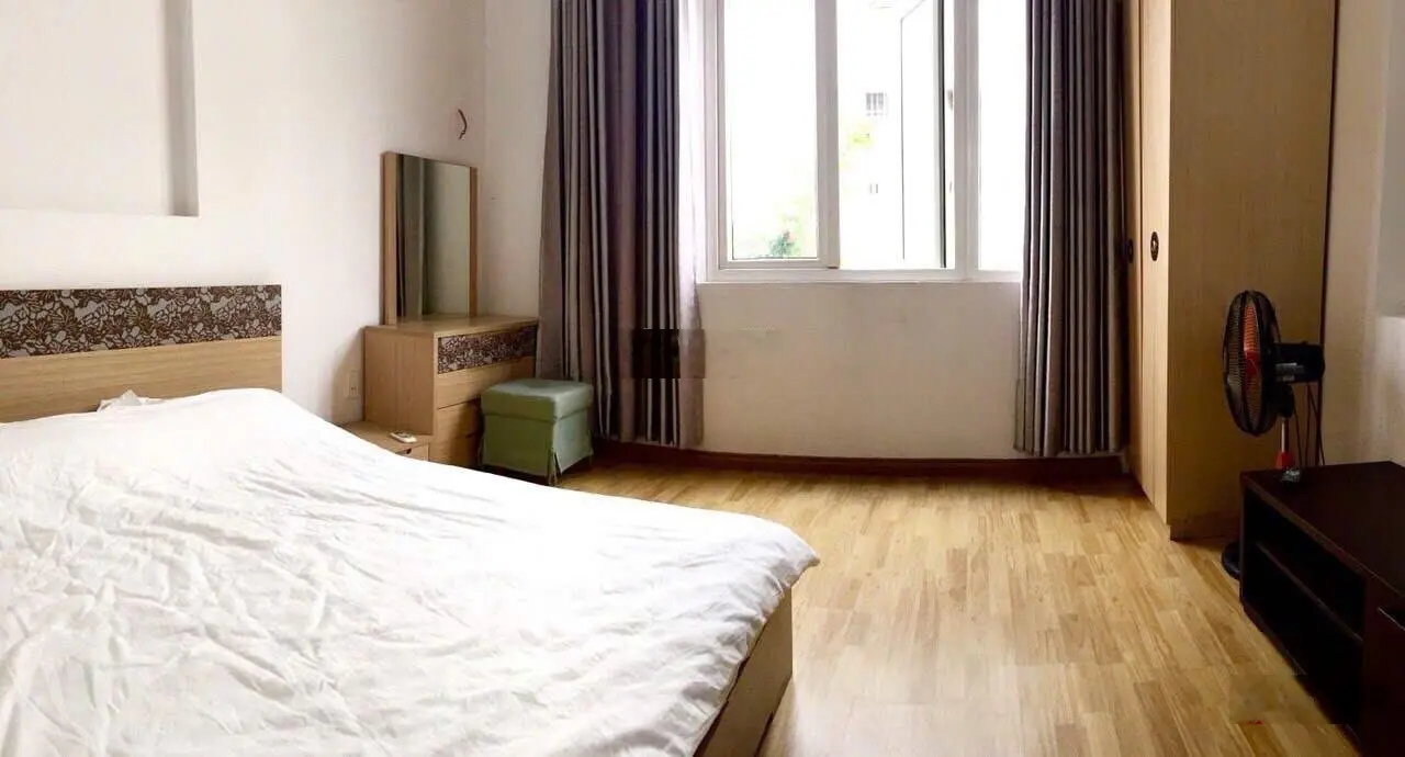 Bán CHDV 5 tầng, ngang 8m doanh thu 55tr, hẻm nhựa tải tránh 8m thông D2 nối dài 17.6 tỷ