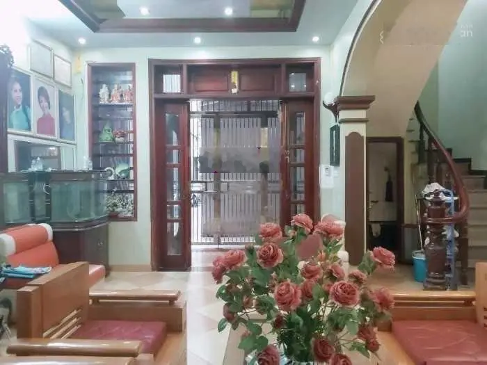 Bán nhà vũ Ngọc phan láng hạ. Dt 100mx5 tầng. Giá 13 tỷ