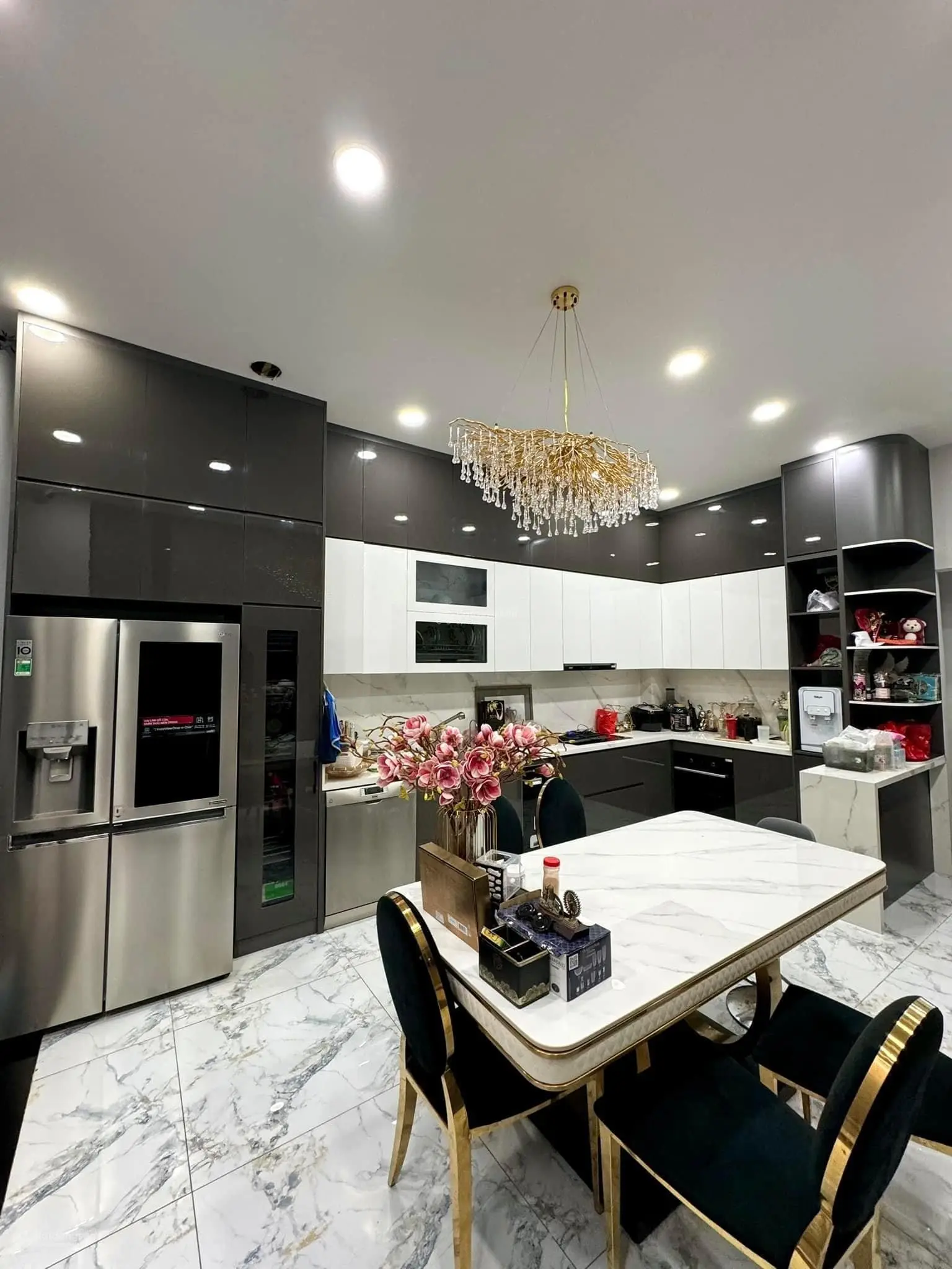 chủ nhà cần bán căn nhà tâm huyết ở Đ.Hai Bà Trưng, p.Đông Hoà ,TP Dĩ An ,81m2/3tỷ 200tr ,sổ sẵn