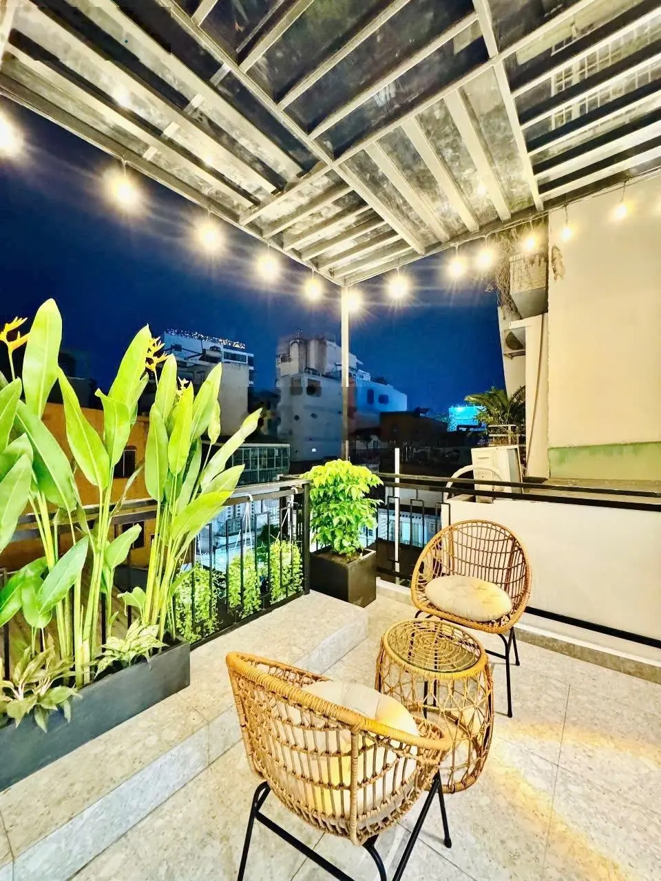 Nhà đẹp full nội thất 3 lầu giáp quận 1 đường đinh tiên hoàng phường 1 bình thạnh