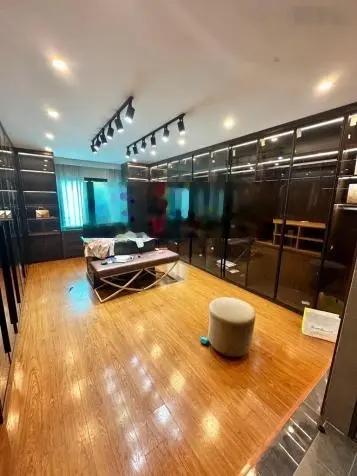 (Siêu phẩm) nhà đẹp 50m2 x 8t tại Hàm Nghi - Huy Du - ô tô vào nhà - 16 tỷ bao phí - tin không ảo