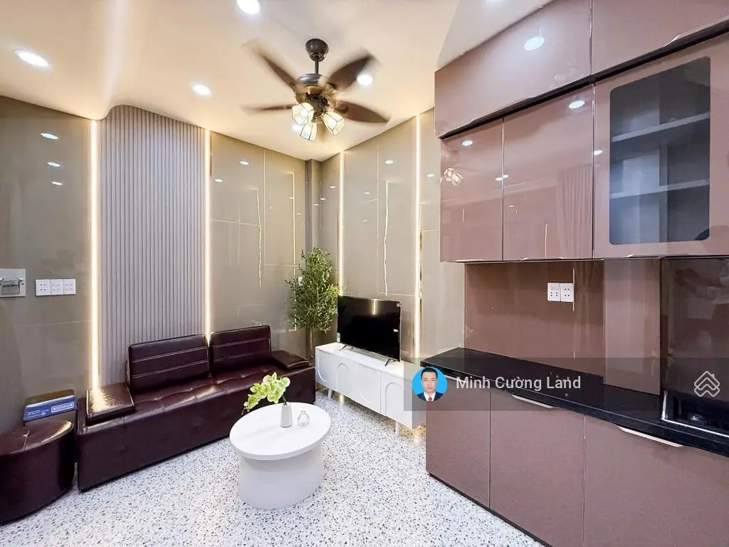 Siêu phẩm Hoàng Văn Thụ, Phú Nhuận, DTSD 53m2, 3 tầng BTCT 2PN, tặng full nội thất, CHỈ 3.65TỶ TL