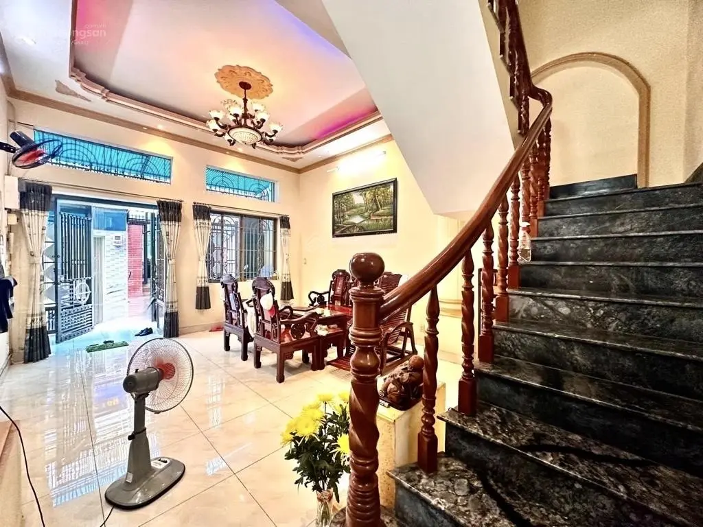 Nhà đẹp tâm huyết, sổ vuông - Cách Mạng Tháng 8 - 5x12m (59/65m2), 3 tầng - nhích 9 tỷ