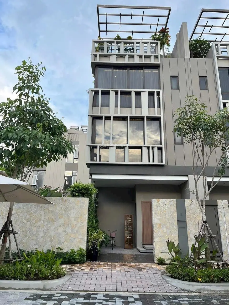 Duy nhất căn nhà phố vườn tại Sycamore với giá hot, chỉ 12,3 tỷ. LH: 0354477790