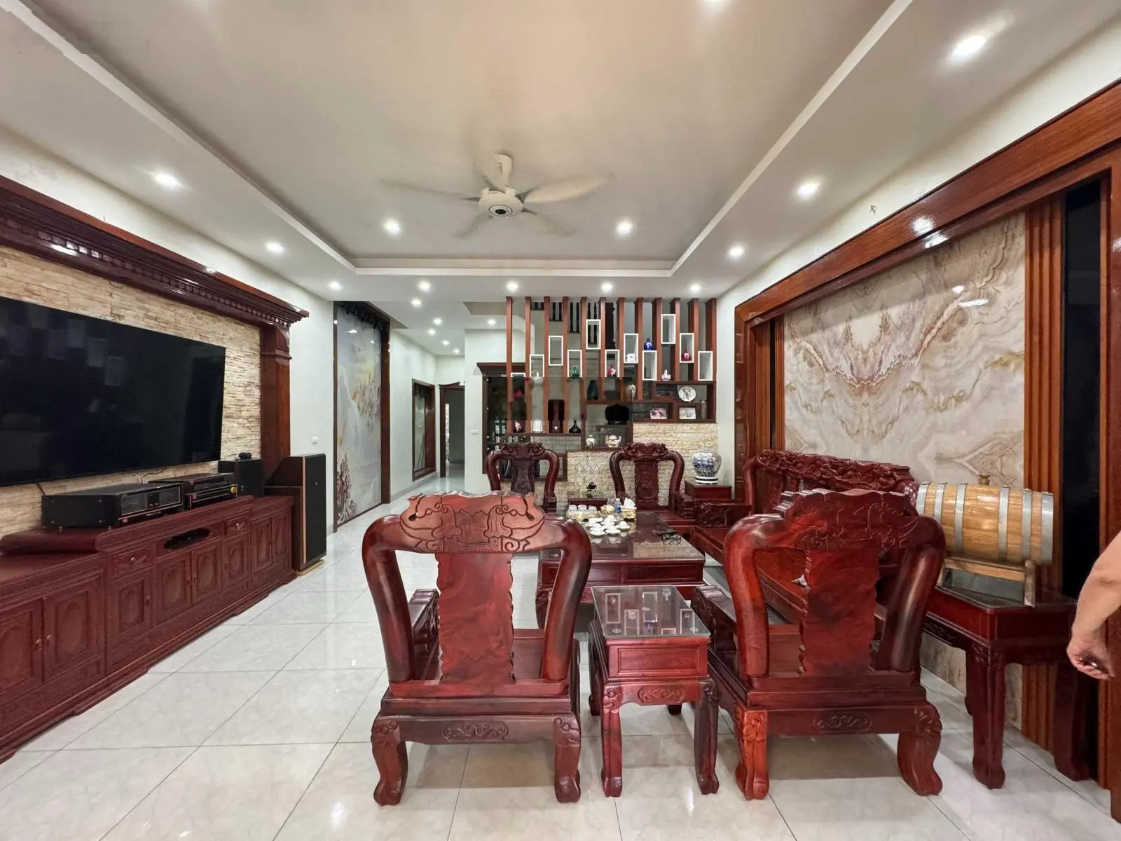 Bán nhà 3 tầng - 153m2 - MT 6m15