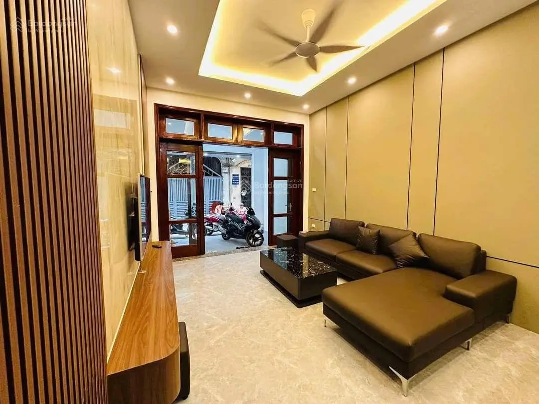 Bán Gấp nhà siêu hiếm Cầu Diễn 62m2 x 4 tầng ngõ ô tô thông thoáng xung quanh ngập tràn tiện ích