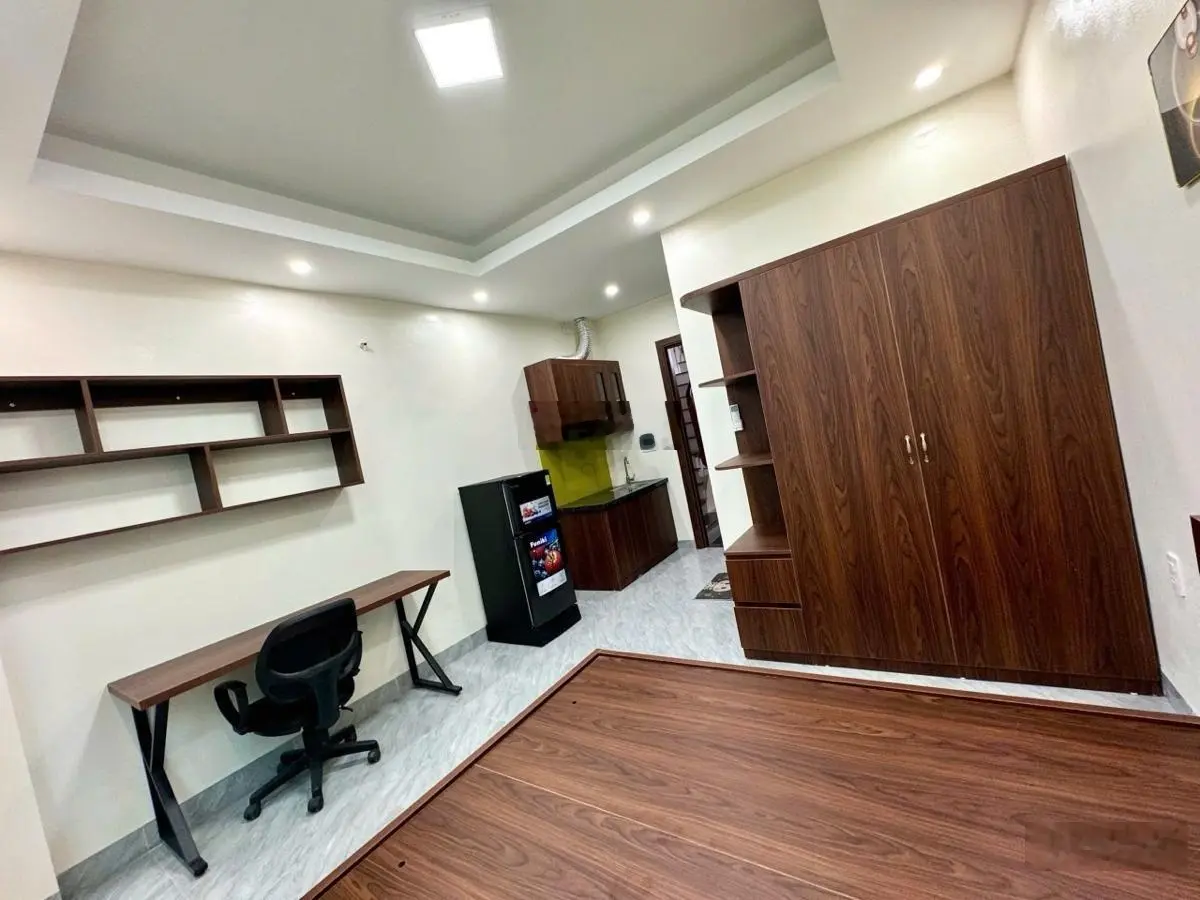 Bán gấp gà đẻ trứng vàng Phú Diễn 50m2 x 7 tầng 10 phòng khép kín full nội thất thang máy víp
