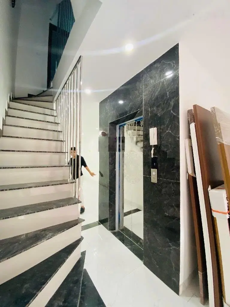 Bán CHDV, CC mini Đức Diễn, 50m2, 8p khép kín, tháng máy, dòng tiền 40tr/1T. 10m oto, 9 tỷ có TL