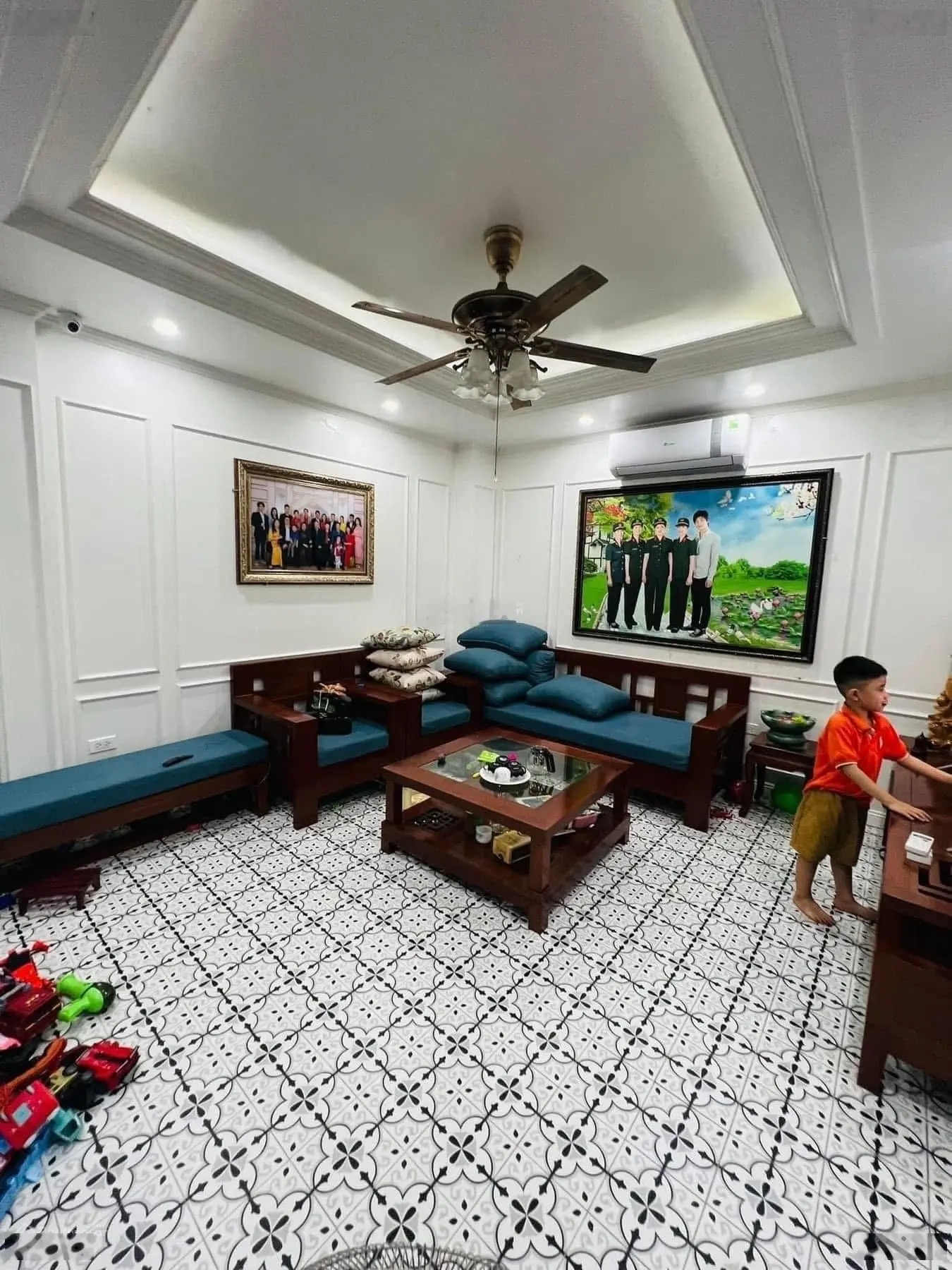 Bán nhà tây hồ_kinh doanh_ô tô_thang máy_dt 40/50m_7 tầng_mt 7m_cách phố 1 nhà_ 15,5 tỷ_0977865445