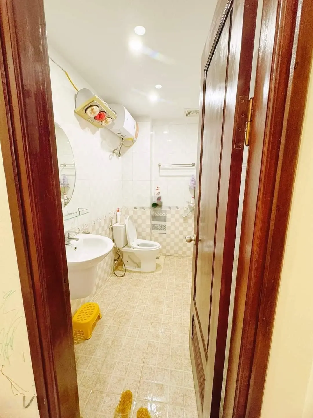 Hot, ĐƯỜNG LÁNG-ĐỐNG ĐA-HÀ NỘI, DT: 68/49m2 x 6 Tầng-MT:4,2m / Giá: 9,25 Tỷ