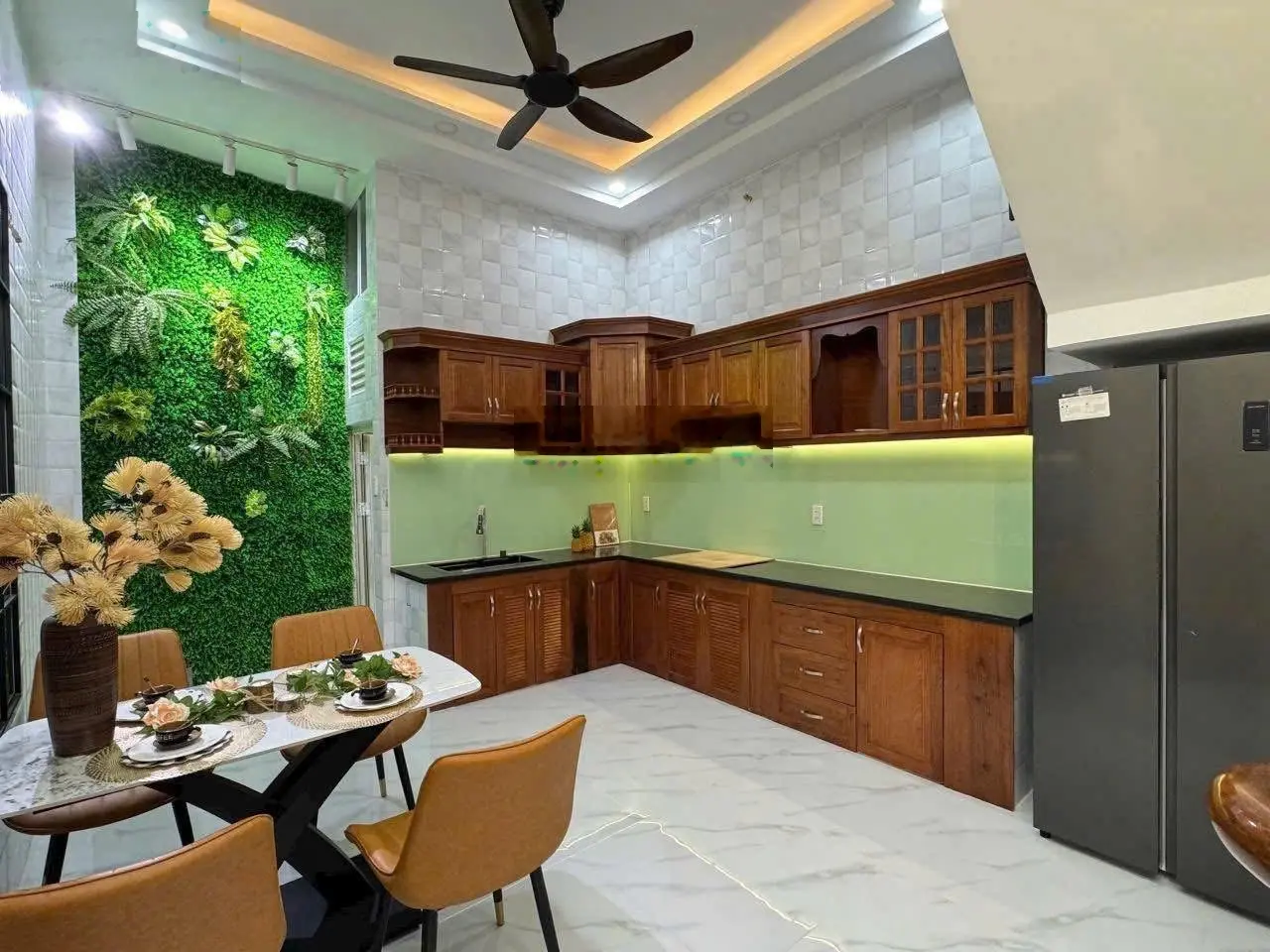 Bán nhà riêng tại Võ Văn Tần, Phường 5, Quận 3, giá 1,9 tỷ, dt 38.4m2. SHR