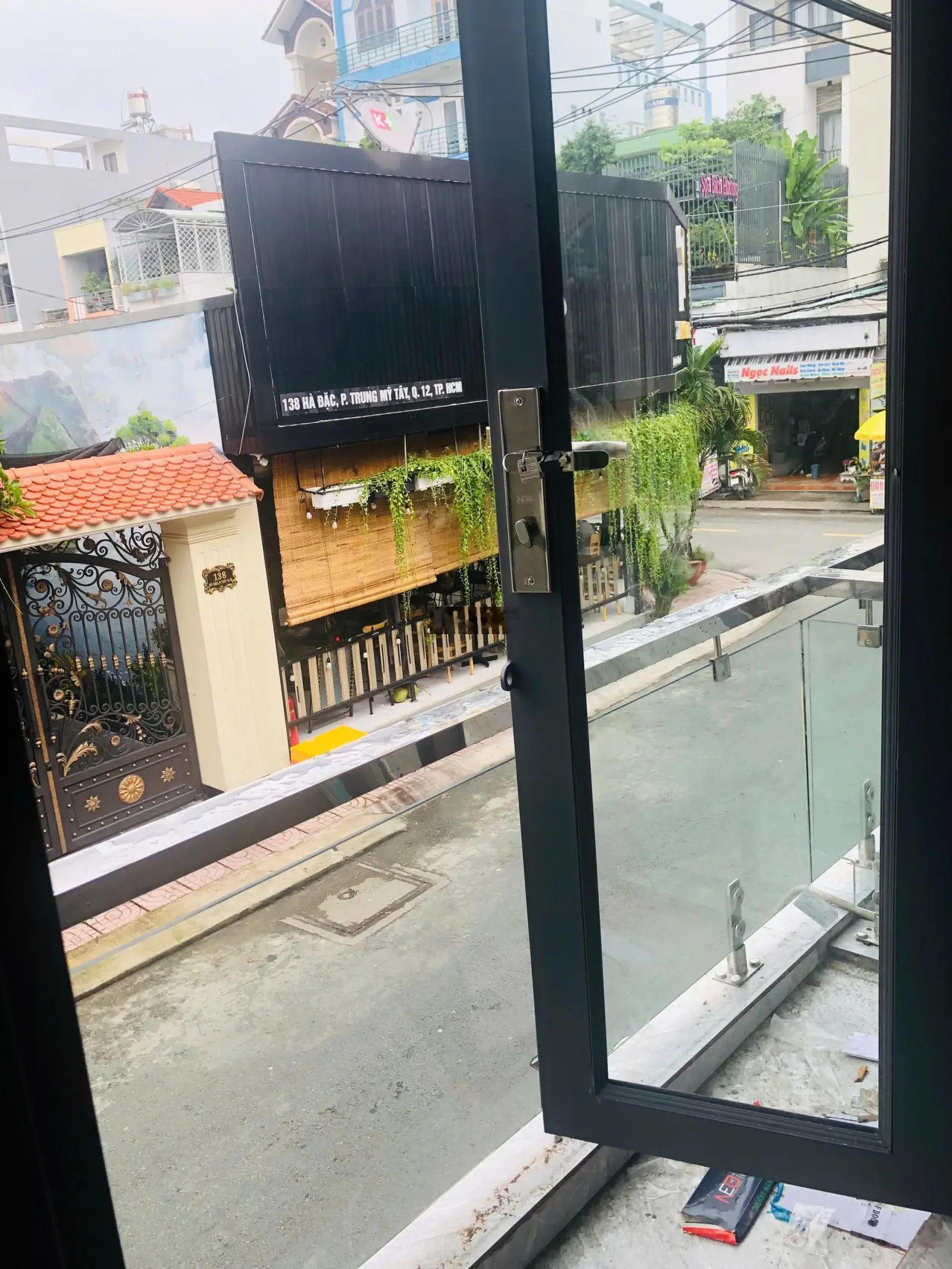 Nhà mặt phố kinh doanh Trung Mỹ Tây, đường nhựa 10m chỉ 819 triệu
