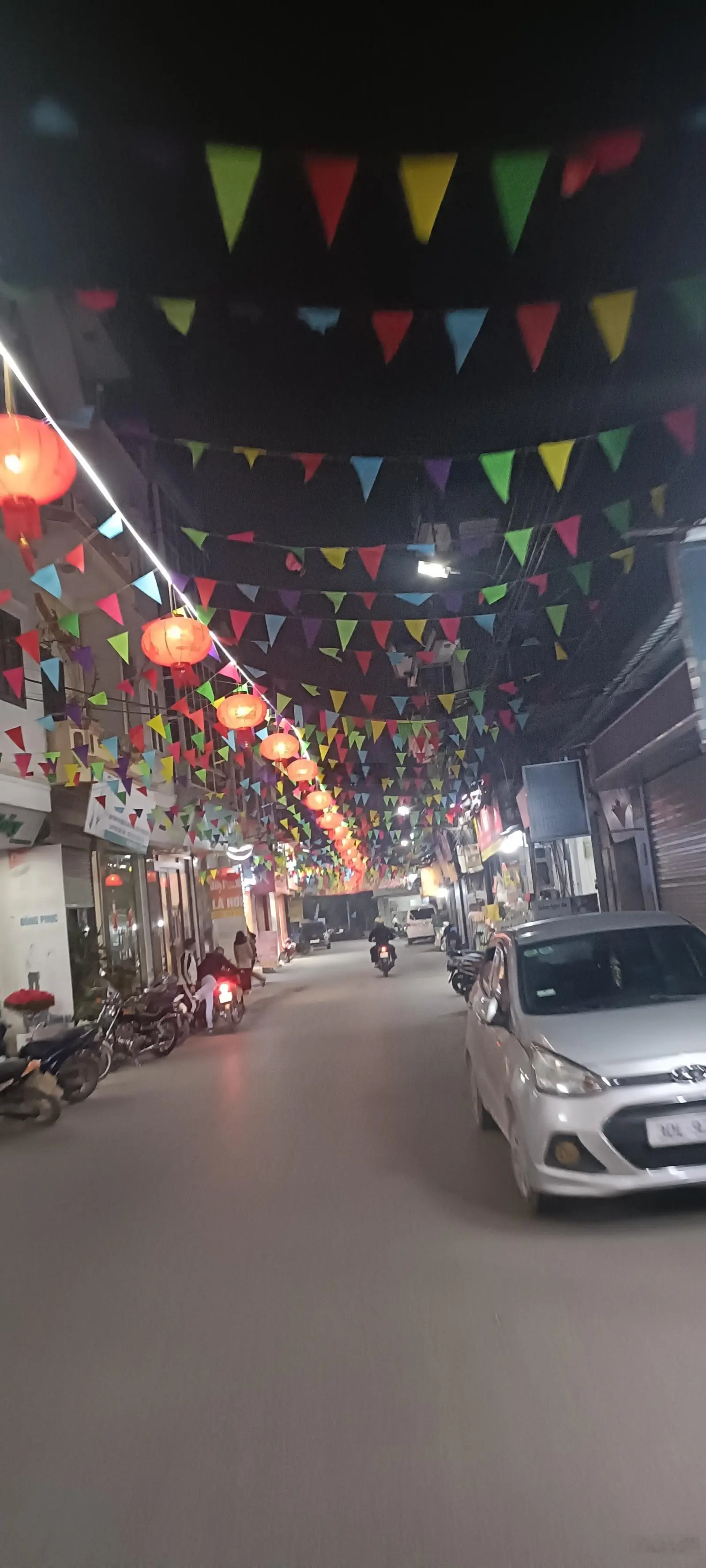 Siêu phẩm Bà Triệu Hà Đông, 42m, 5 tầng, Giá 9.1 tỷ. Gara ôtô, phân lô, ôtô tránh, kinh doanh.