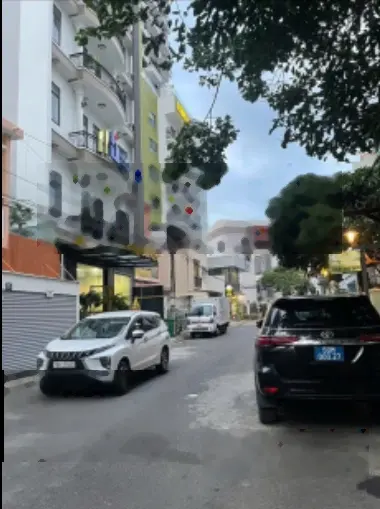 Bán nhà 118m2 ngang đến 7.5m MT Đ. Lý Thường Kiệt rộng 13m TTTP Nha Trang gần biển gần chợ đầm