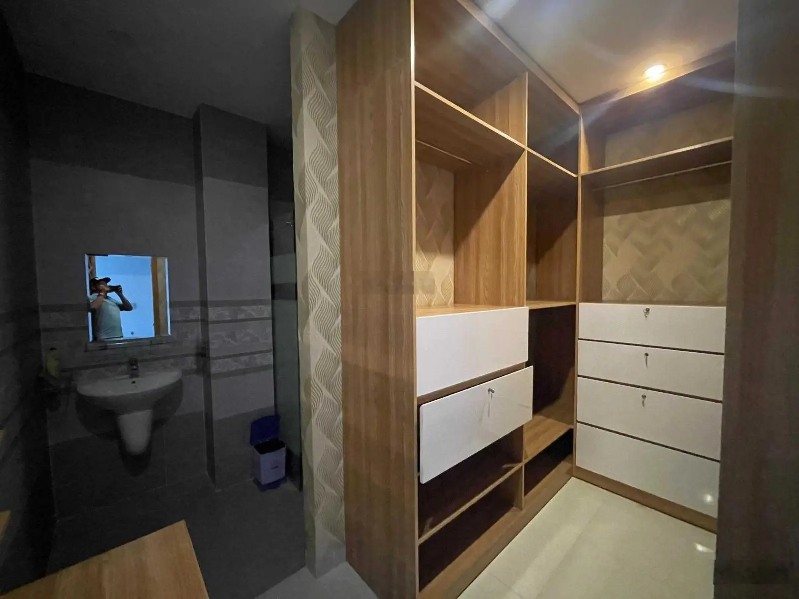 Nhà 3 tầng KĐT Mỹ Gia có sổ hồng chỉ 6,2 tỷ full nôị thất. LH: 0931 800 ***