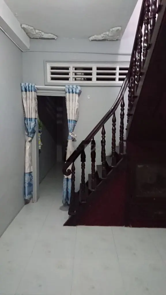 Nhà 01 trệt, 01 lầu hẻm đối diện chợ phường 9, TPVL, tỉnh Vĩnh Long