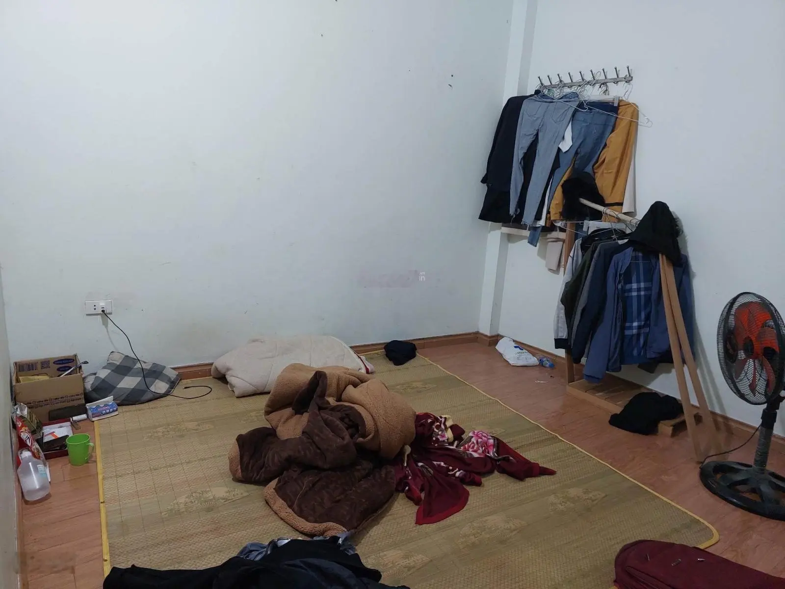 Bán nhà Trần Cung 50m2, 3T, mt4m, 9.8 tỷ, Bắc Từ Liêm, gần phố, gàn ô tô.