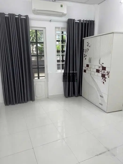 Hẻm xe hơi, 30m2, đường Nguyễn Văn Khối, ngay công viên Làng Hoa, chỉ còn 2tỷ6