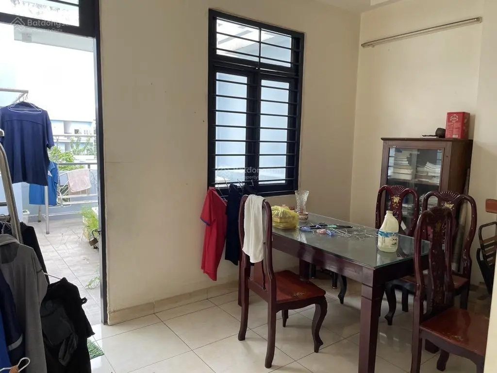 Nhà Hiếm Khó Tìm -Gần Trường Tân Trụ- Phường 15-Tân Bình- DT 85M- 3 Tầng Chắc Chắn-Xe Hơi Trong Nhà