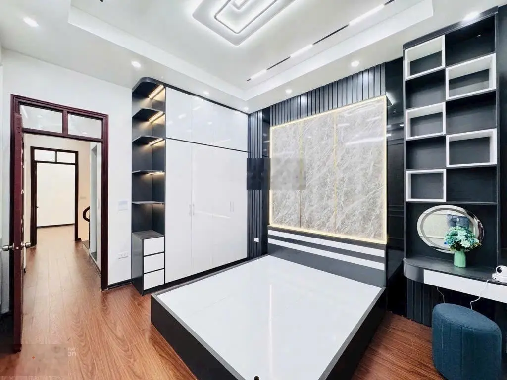 Nhà đẹp gần Vinhomes Hàm Nghi, an ninh tốt, tiện ích chuẩn vinhomes
