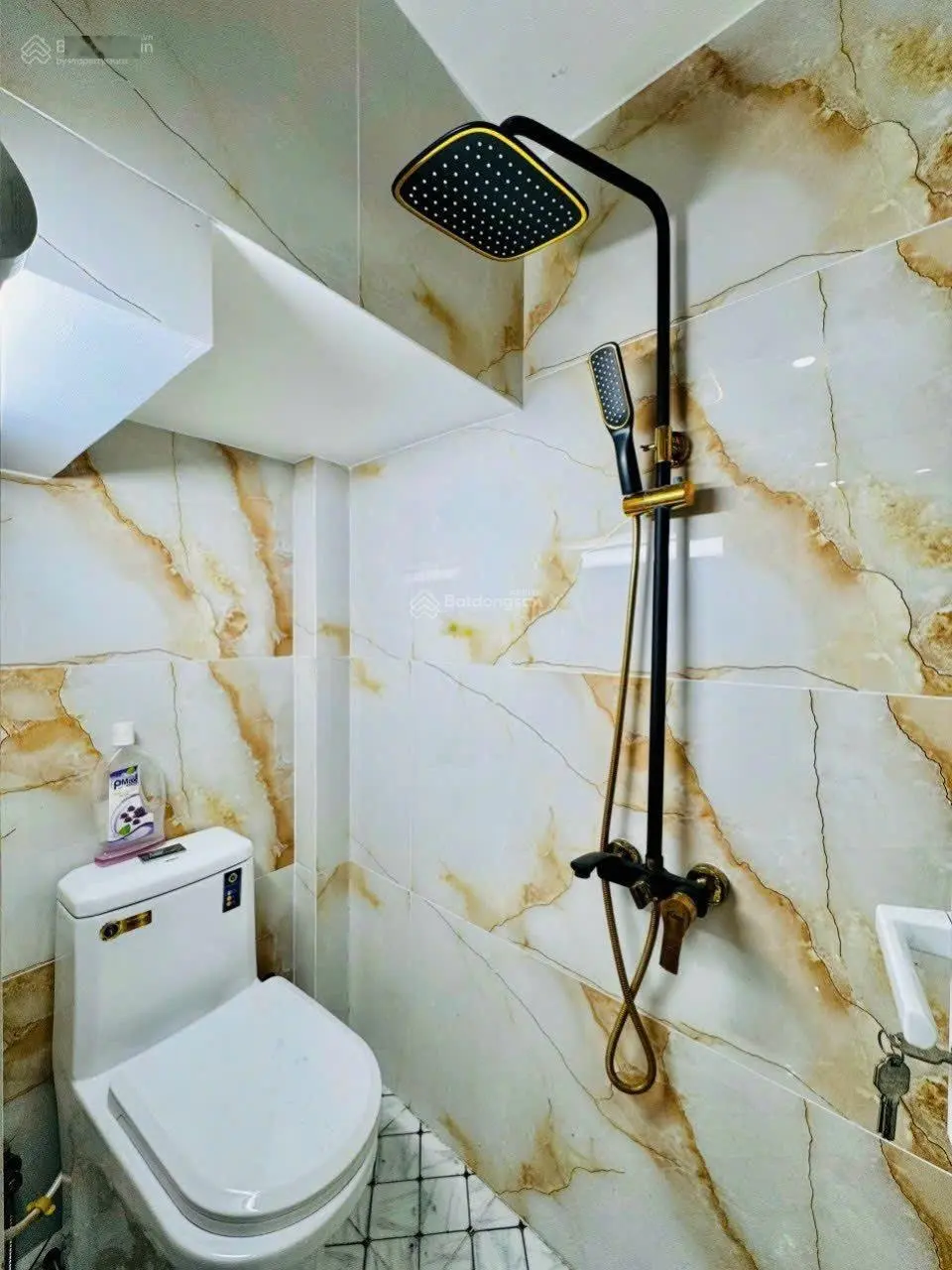Cần bán gấp nhà tại mặt tiền đường Trần Tuấn Khải, Phường 5, Quận 5 DT 75m2