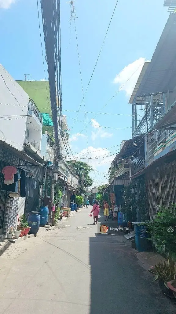 Hot, Bán gấp nhà riêng Lê Đình Cẩn, BTân, 112m2, 2 tầng, 8 phòng ngủ, hẻm 6m, nhỉnh 6 tỷ.