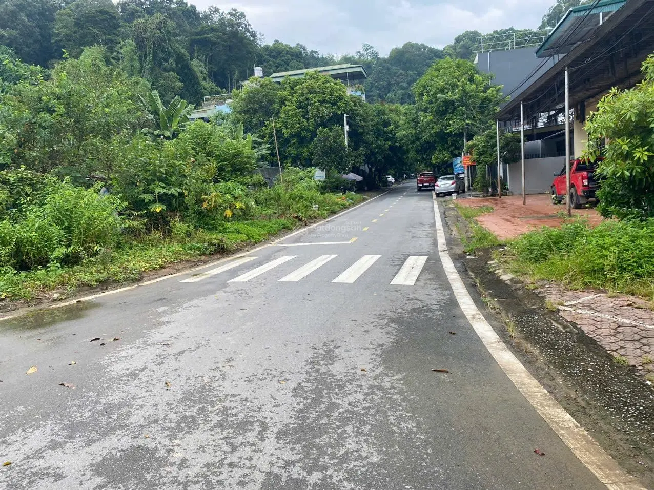Cắt lô lô đất Bắc Lệnh, TP Lào Cai, DT 500m2, giá bán 32tr/m2, tiện kinh doanh, phong thủy tốt