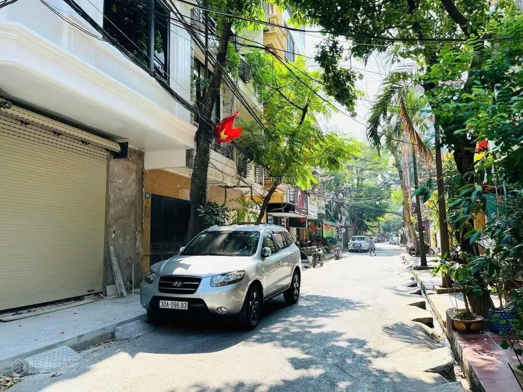 Siêu phẩm Trần Cung lô góc 2 mặt thoáng ô tô đỗ cửa nhà mới ở ngay