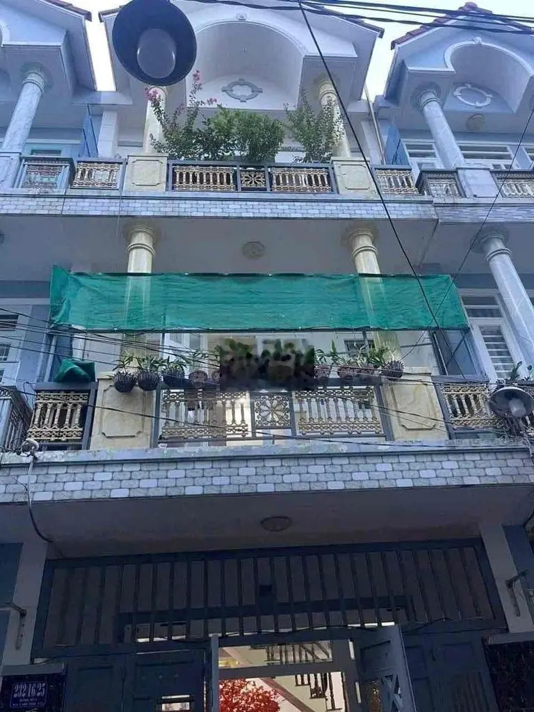 Nhà Sổ Riêng HT13 Đúc 3 tầng đường nhựa 6m