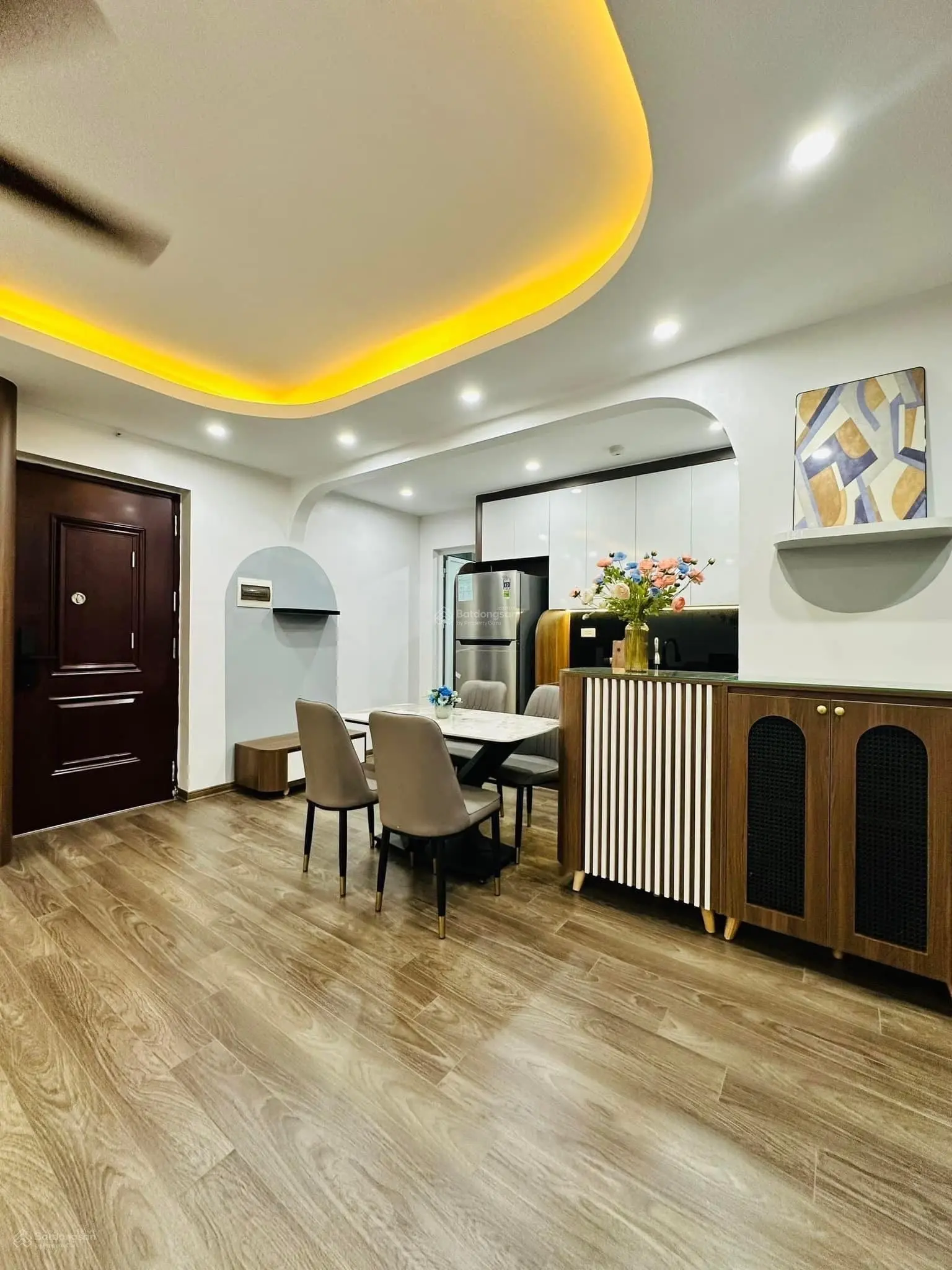 Cần bán chung cư CT4A1 Linh Đàm căn góc 2 mặt thoáng