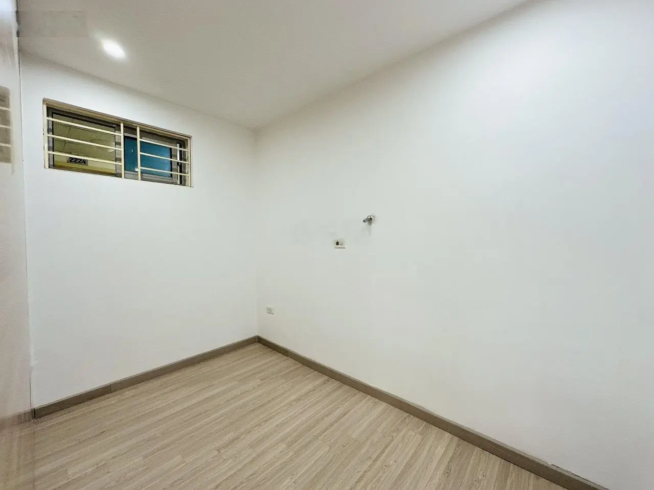 Em bán căn hộ hh2a Linh Đàm.Nội thất full mới. Diện tích 46m, 2pn, 1vs.