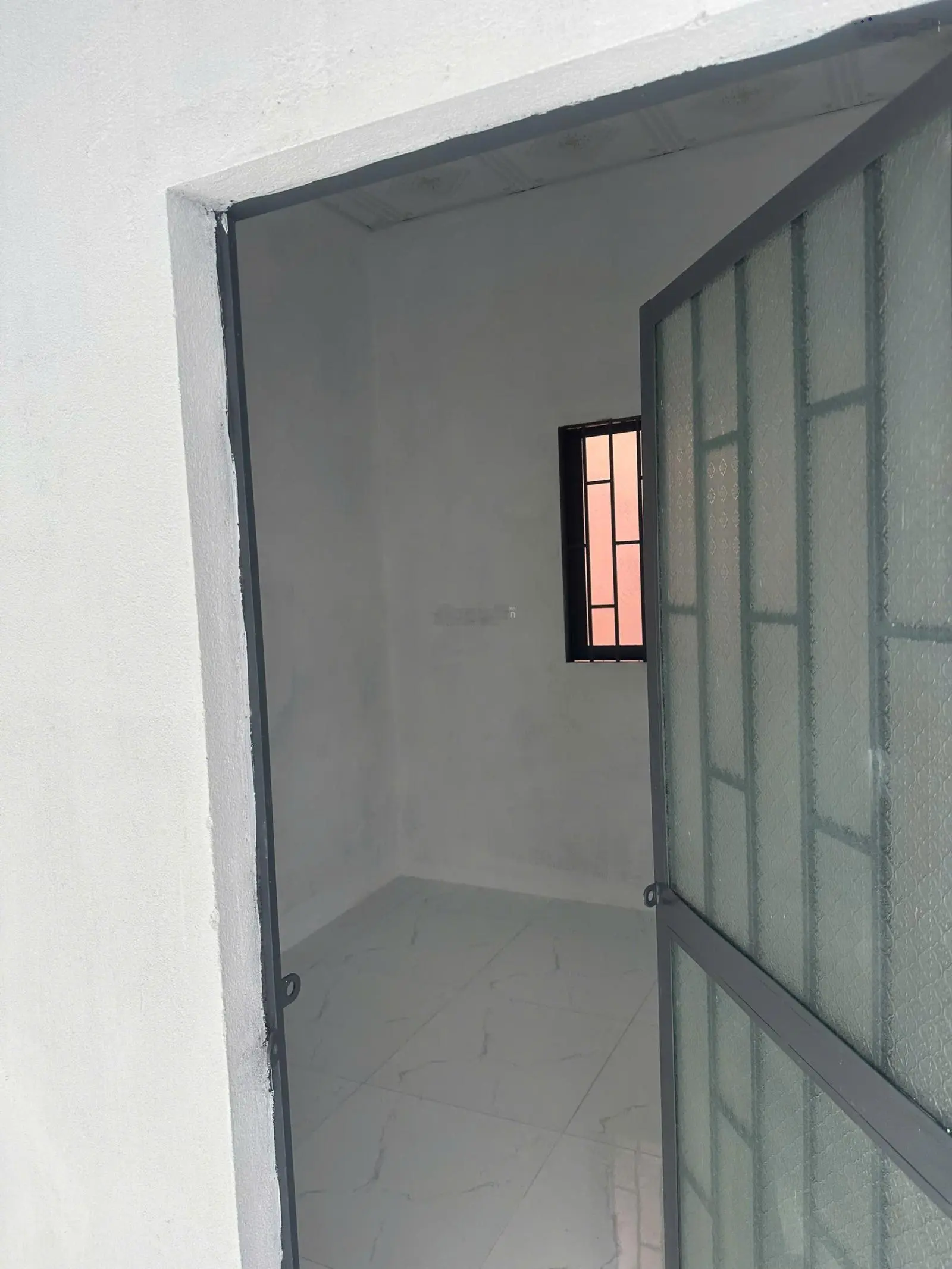 Nhà hoàn thiện ở ngay 130 m2, 100% thổ cư, thoáng sạch, đất phong thủy tốt, chính chủ, gần tiện ích