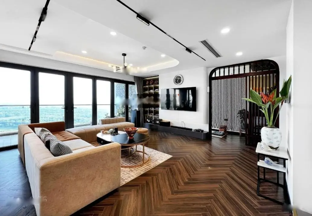 Bán căn hộ Gold View 3PN 2WC DT 133m2, 133m2, giá 8tỷ, balcon rộng, nhà đẹp, LH: 0898 523 *** Như Ý