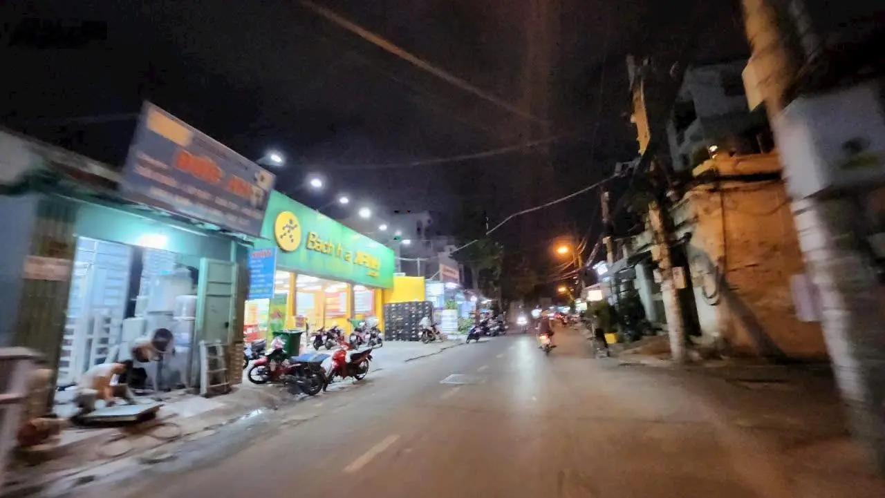Bán nhà đường Gò Xoài - HXH - 68m ( 4 x 17 ) Vuông 4 Tầng 5PN Tặng Full nội thất như hình