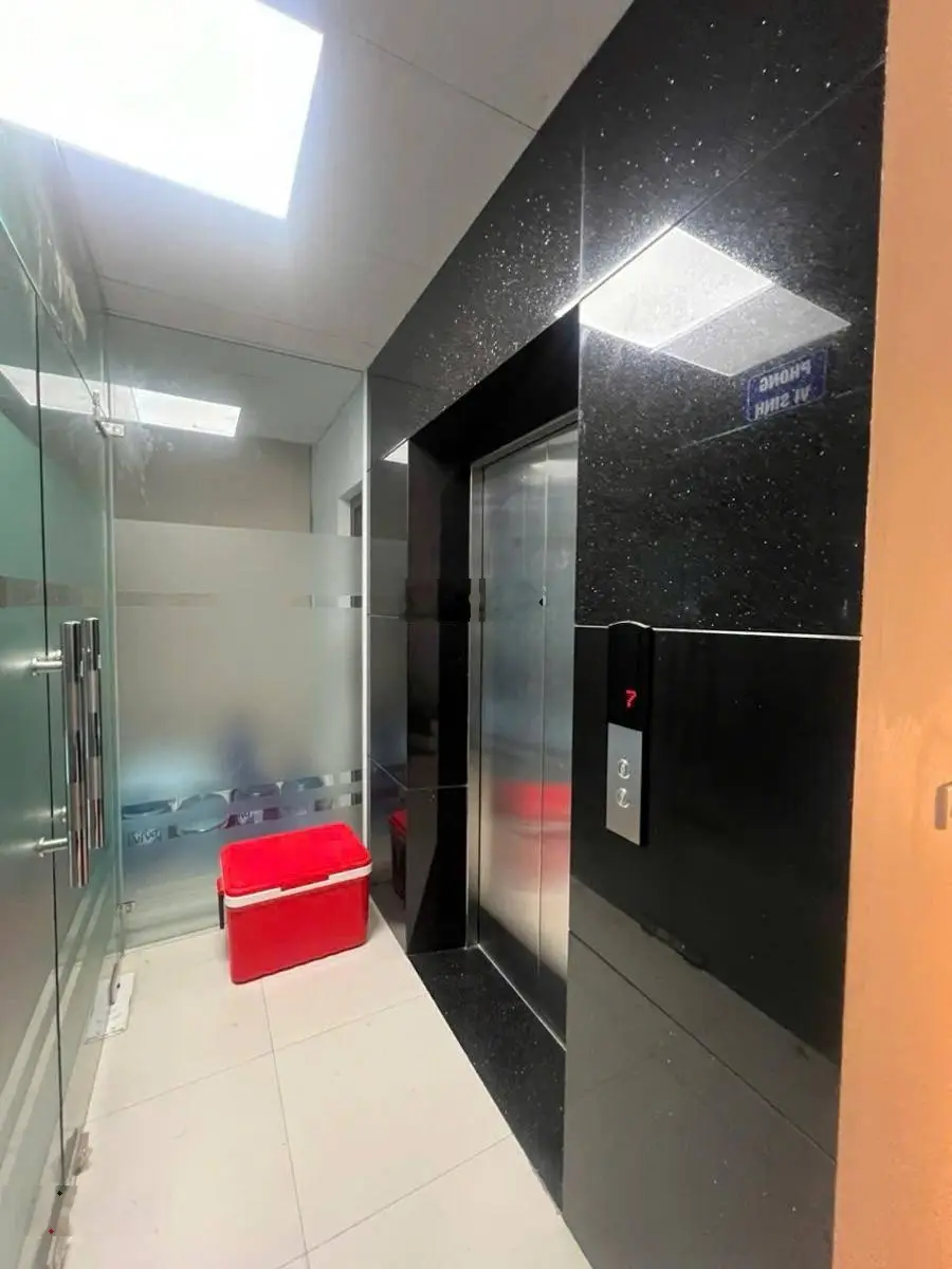 Bán nhà riêng tại Nguyễn Văn Lộc, 14,6 tỷ, 38 m2, 5PN, 6WC,vỉa hè,ô tô tránh, kinh doanh, Thang máy