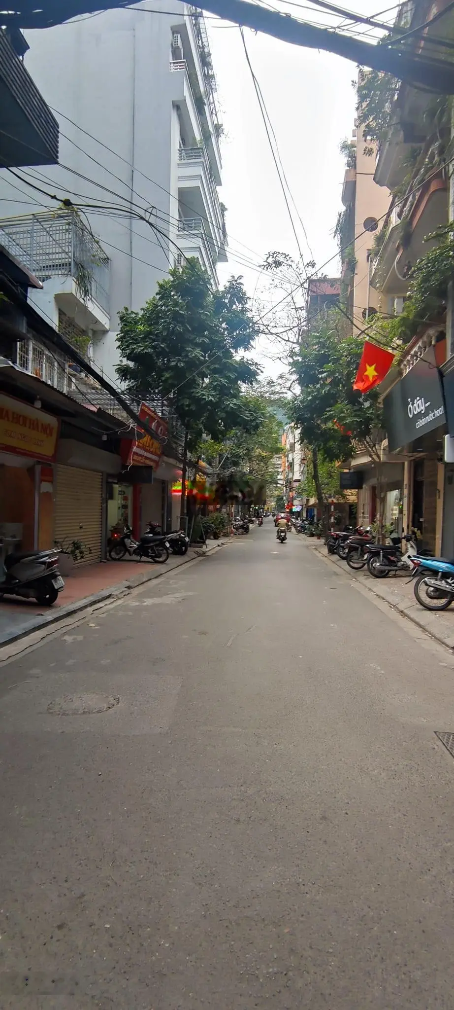 Bán mặt phố Đặng Tiến Đông, Đống Đa: 60m, 7 tầng thang máy, mặt tiền 17,6m giá chỉ 19 tỷ.