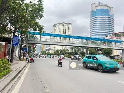 Chủ nhà gửi bán nhà mặt phố vip mặt tiền quyền lực vỉa hè đá bóng dòng tiền đỉnh cao