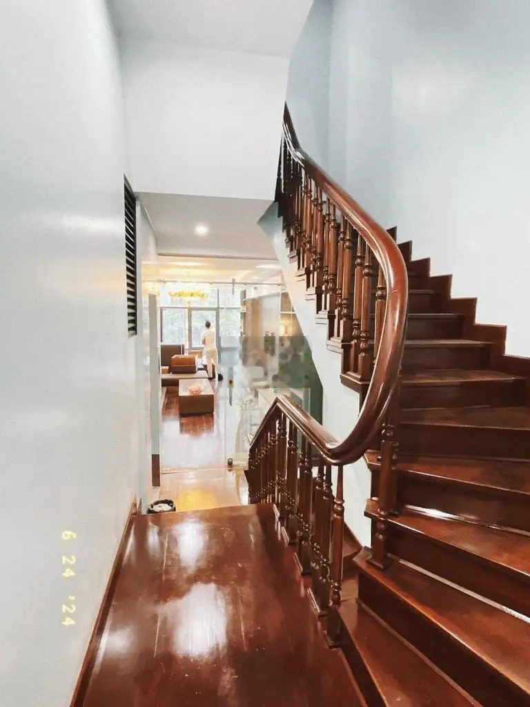 BÁN NHÀ ĐÔNG QUAN, 115M2,28.8 TỶ,Ô TÔ TRÁNH,THANG MÁY,PHÂN LÔ 2 THOÁNG