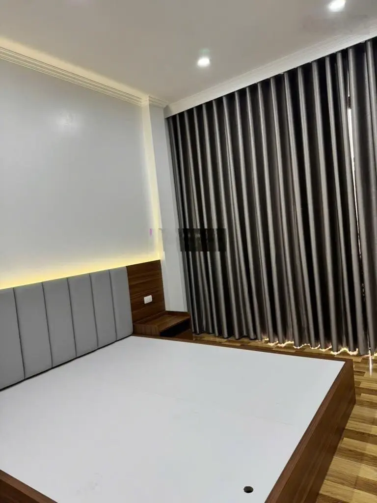 Bán Nhà Riêng tại Phố văn trì bắc từ liêm mặt ngõ ô tô đỗ gần thoáng sáng 36m2 x 5 tầng zá 5.95 tỷ
