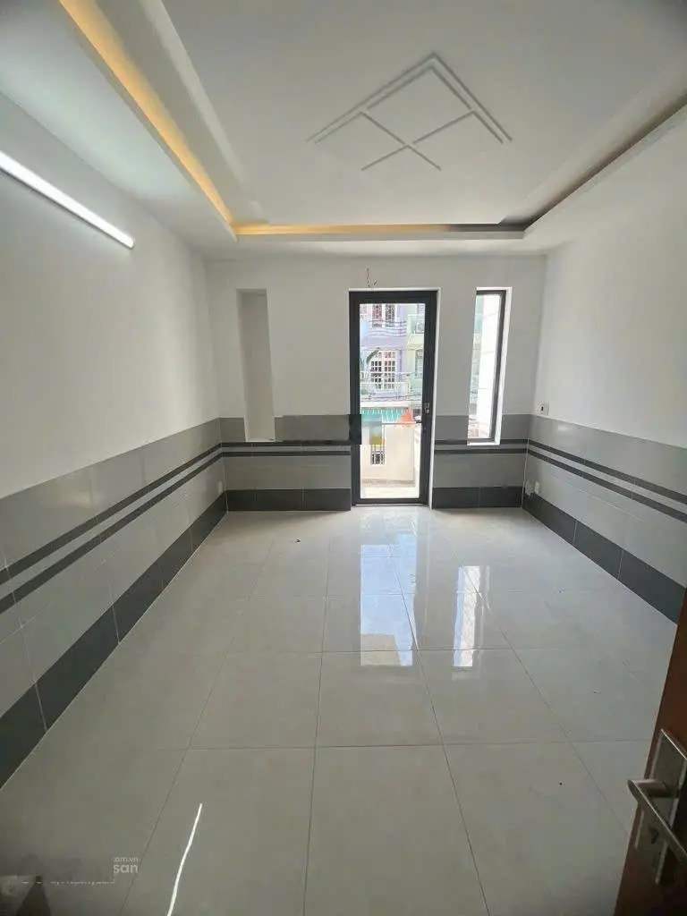 11 tỷ 800 thương lượng, bán nhà 4 tầng mặt tiền đường số 21, DT: Ngang 4 mét dài 23 mét