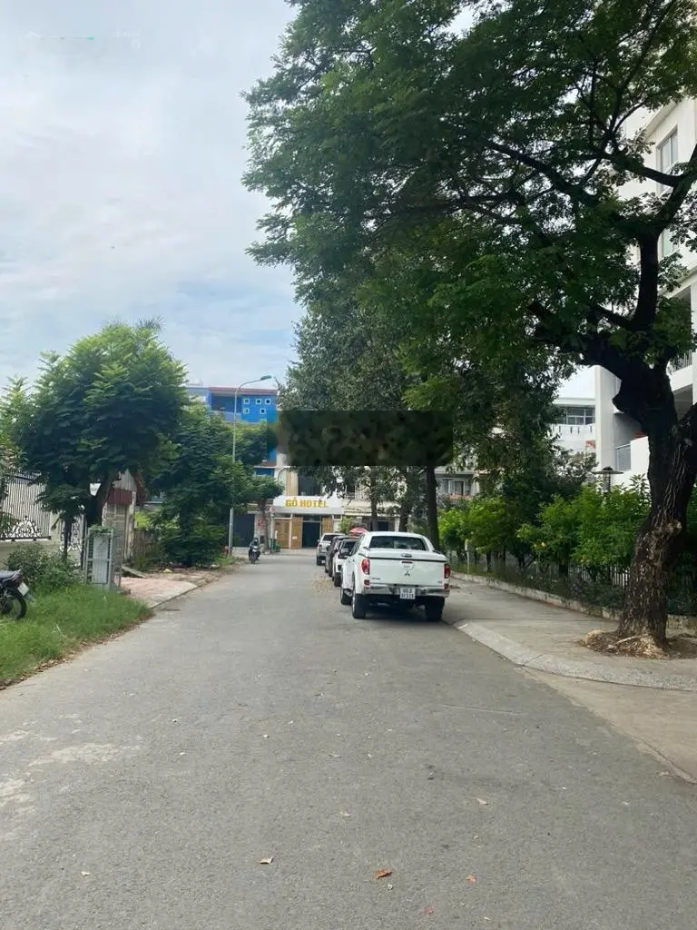 Bán BT 4PN, 5WC, 177m2 tại Đường 10, P. Phước Long B, Q.9, HCM, giá 2,35 tỷ