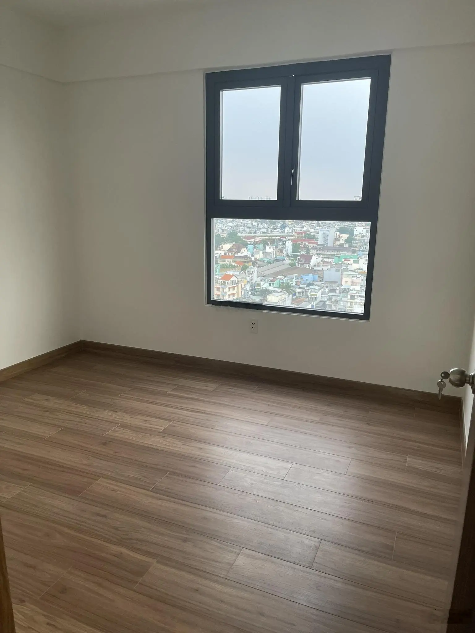 Bán Căn hộ Saigon Asiana, 3PN, 2WC, 90m2, góc, không nội thất, giá 4 tỷ 650, liên hệ: 0908 435 ***