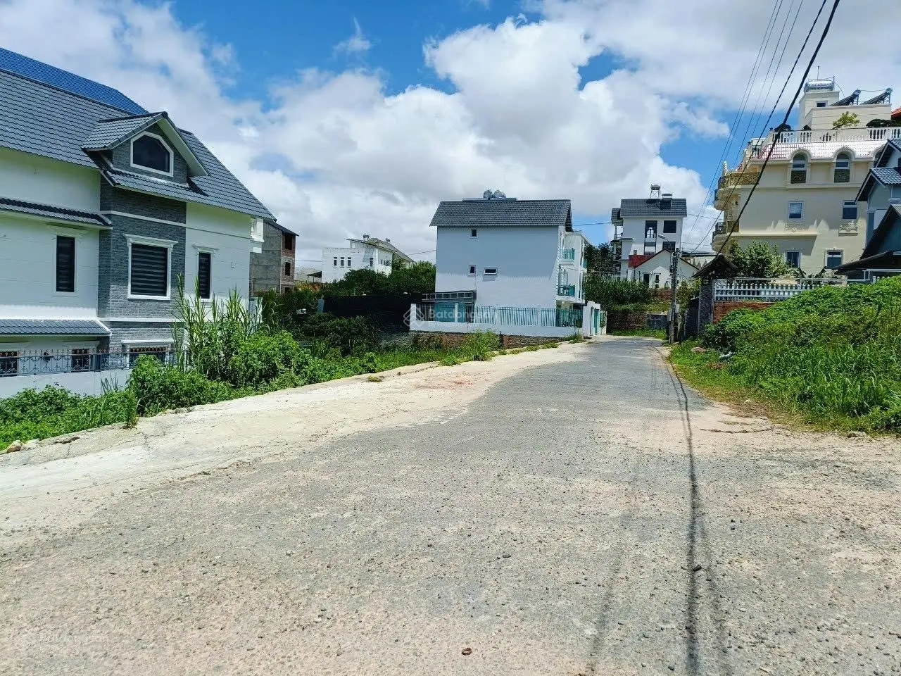 Đất biệt thự đường Trần Đại Nghĩa, đường ô tô, view đẹp, xung quanh nhiều biệt thự. Giá 8 tỷ