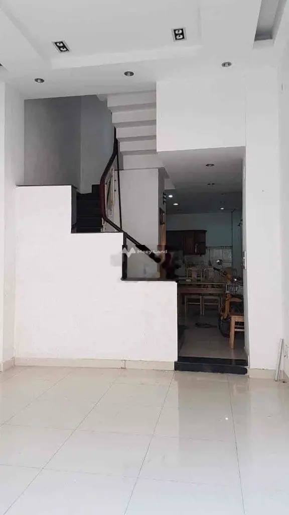 Chuyển công tác bán gấp nhà Lê Văn Sỹ Q3.40m2.Gần trường học, chợ, Bv.