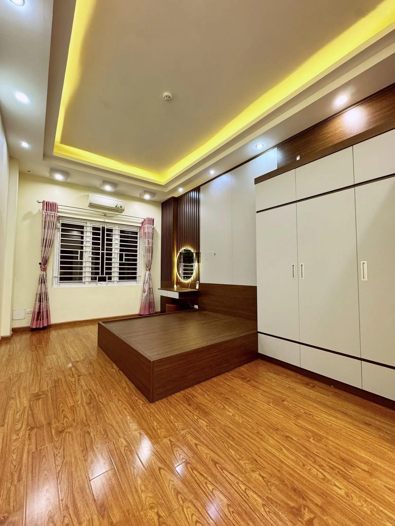 CHÍNH CHỦ CẦN BÁN - Trường Chinh - Ngã tư Vọng - 40m2 - 6,x tỷ - Nhà đẹp - 30m ra ô tô tránh.