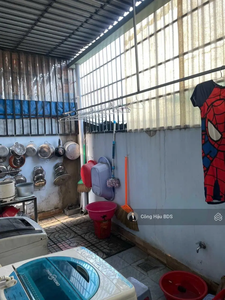 Nhà Trệt- 2 Lầu Gần Ngã Ba Cây Điệp. Tp. Dĩ An. DT: 166M2. Gồm 4 PN- 3WC. Giá: 3.35 Tỷ TL