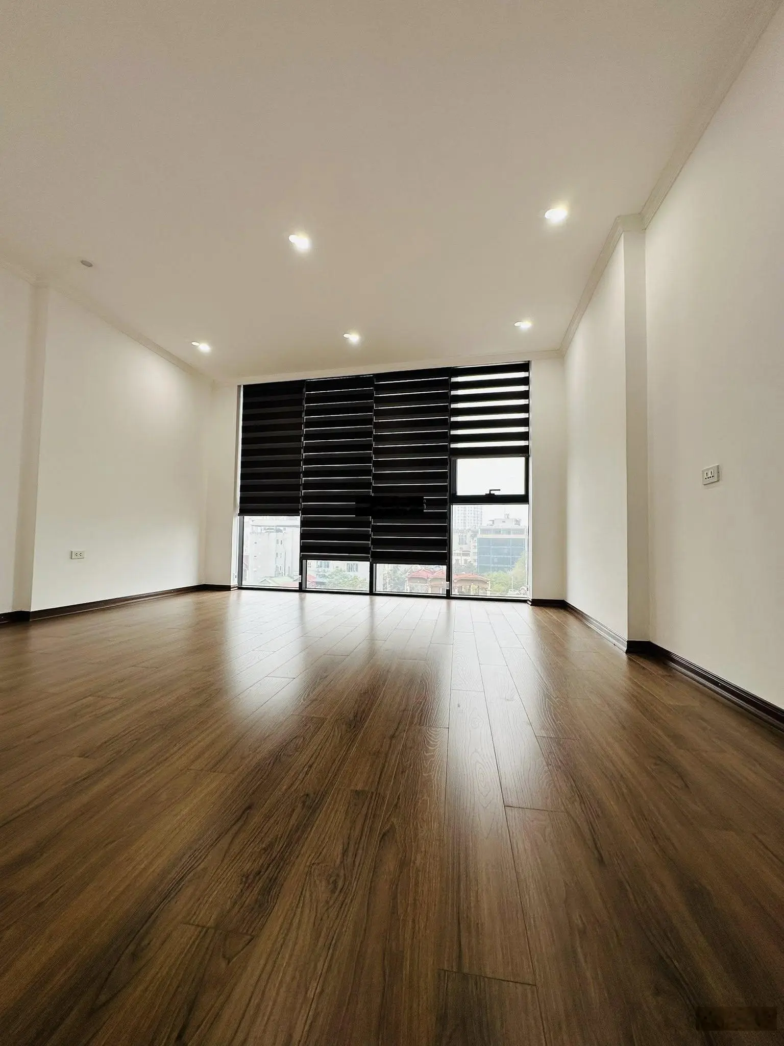 Bán nhà mặt phố Hồ Tùng Mậu, 39 tỷ, 65m2, 6PN, 7WC, 8 tầng Thang Máy pháp lý đầy đủ, giá cực chất